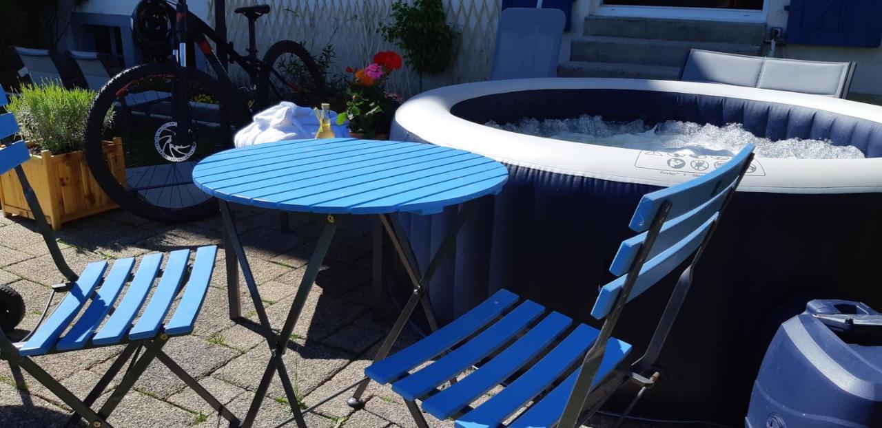 Gite La Petite Maison Horlogere Et Jacuzzi , Raquettes Les Fontenelles Exterior photo